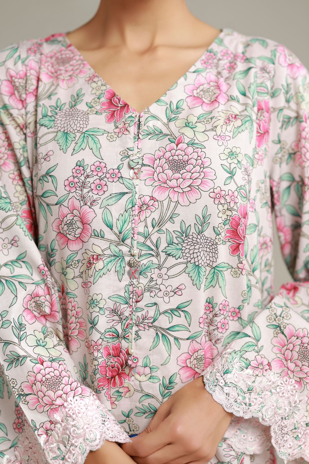 Embroidered Cotton Dobby Floral Longline Kurta - 26-02-1E13-02TA-VG