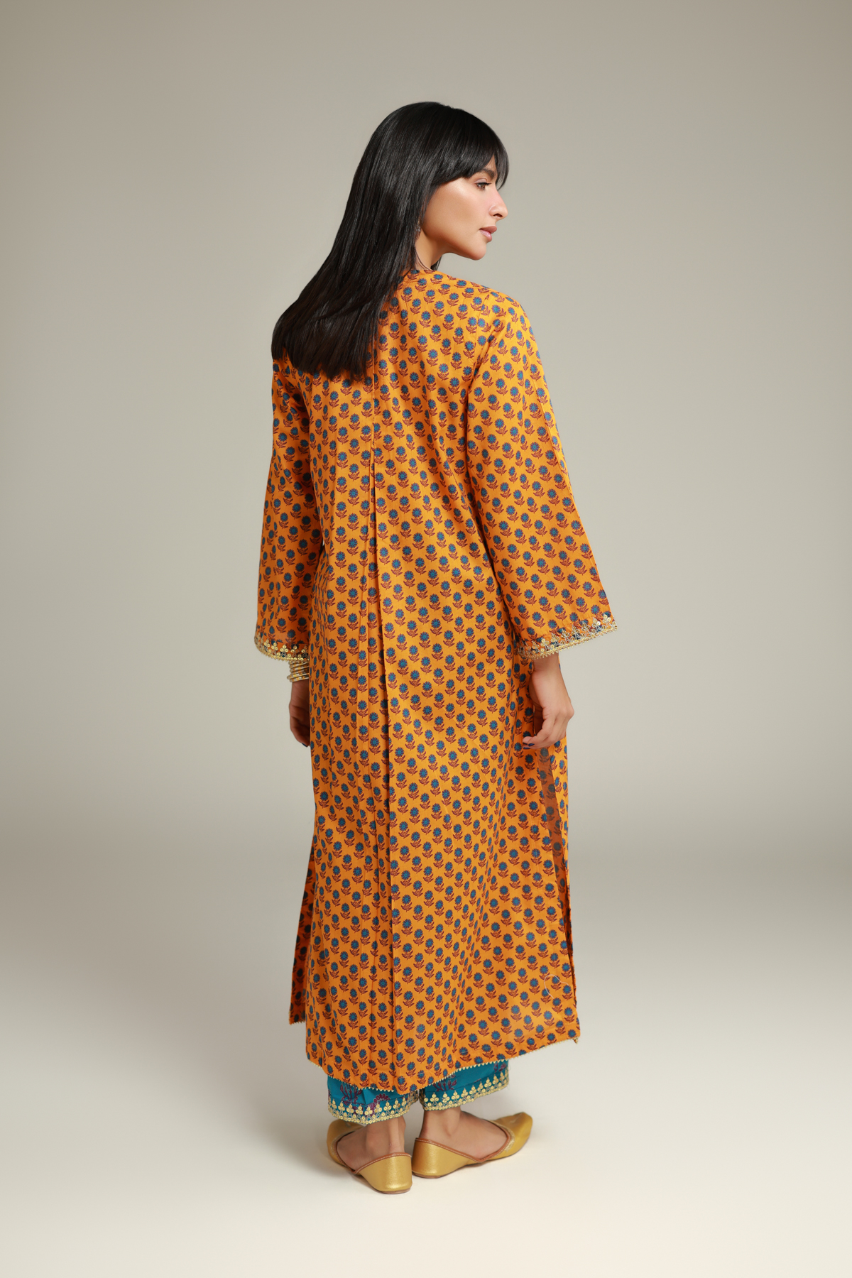 Embroidered Cambric Floral Cambric Kurta - 12-26-115-E-G-VG