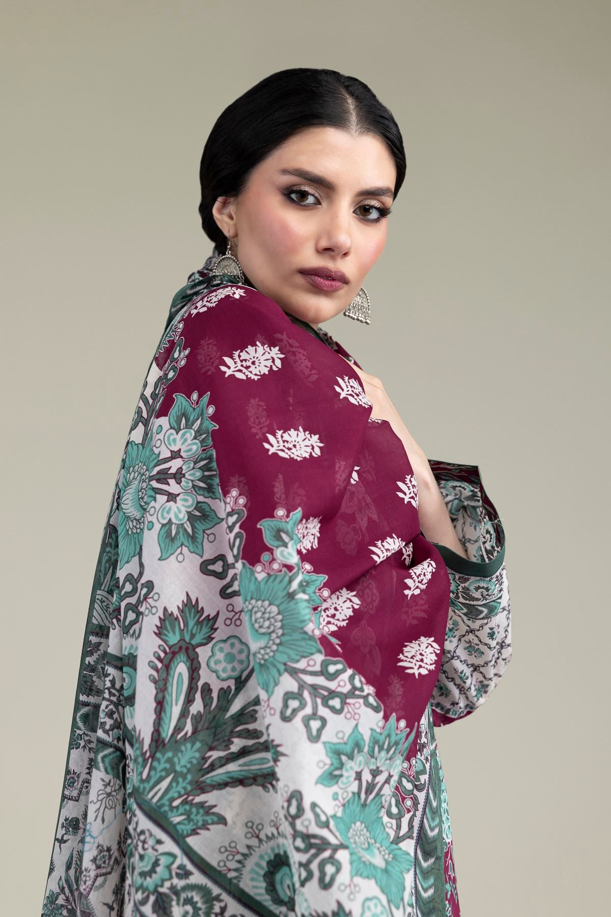 Embroidered Lawn Fabrics 3 Piece - A11-26-201FB2-VG