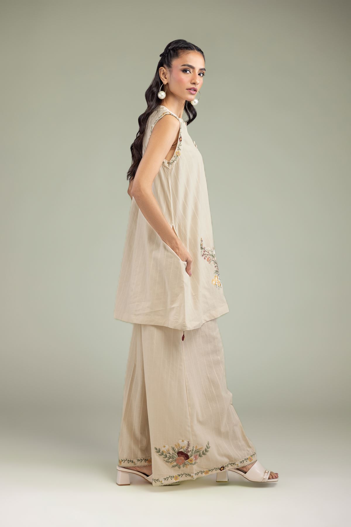 Embroidered Textured Cotton Textured Cotton Pants - 1-26-131-A-F-VG
