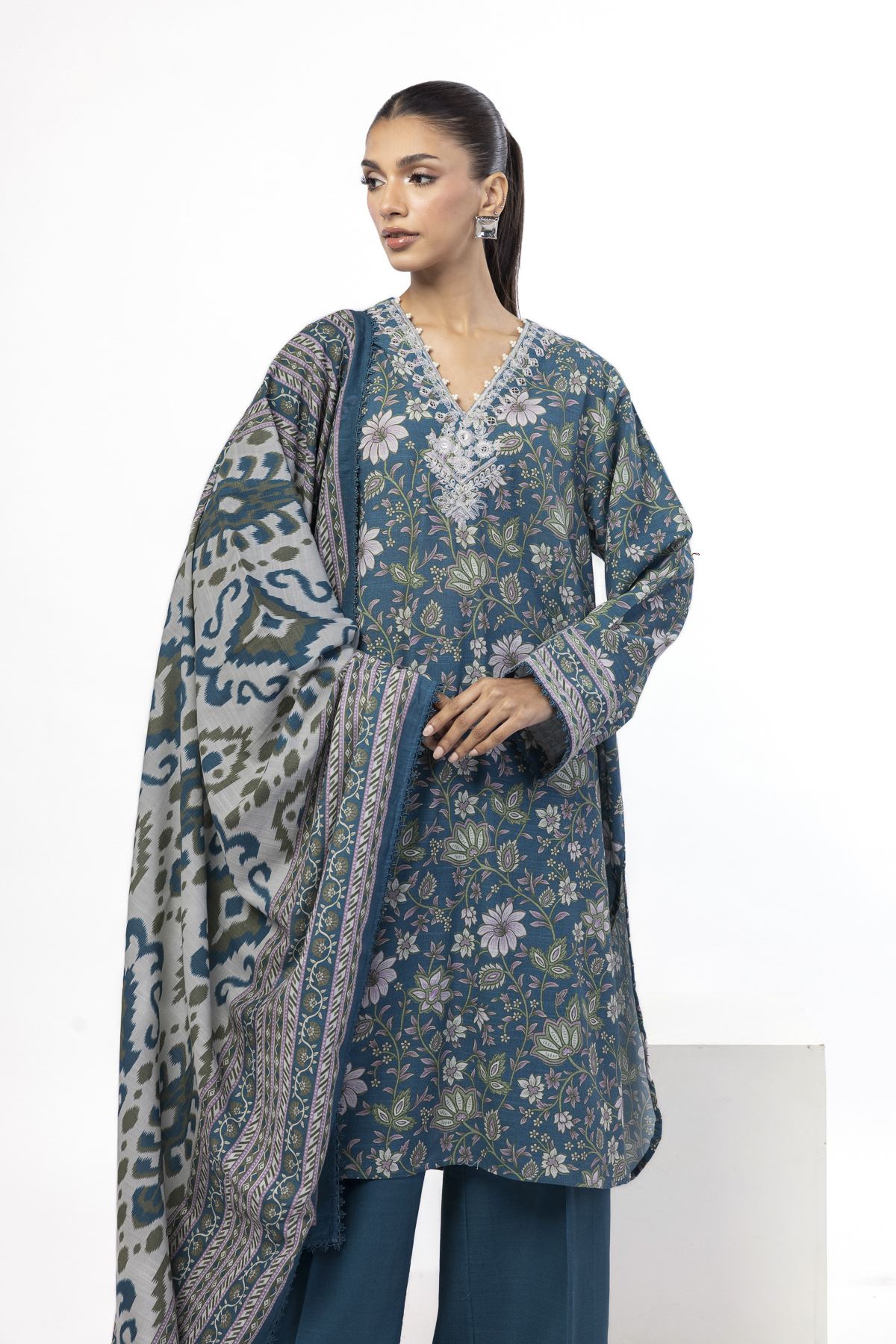 Embroidered Khaddar Tailored 3 Piece - KRN09AST-VG