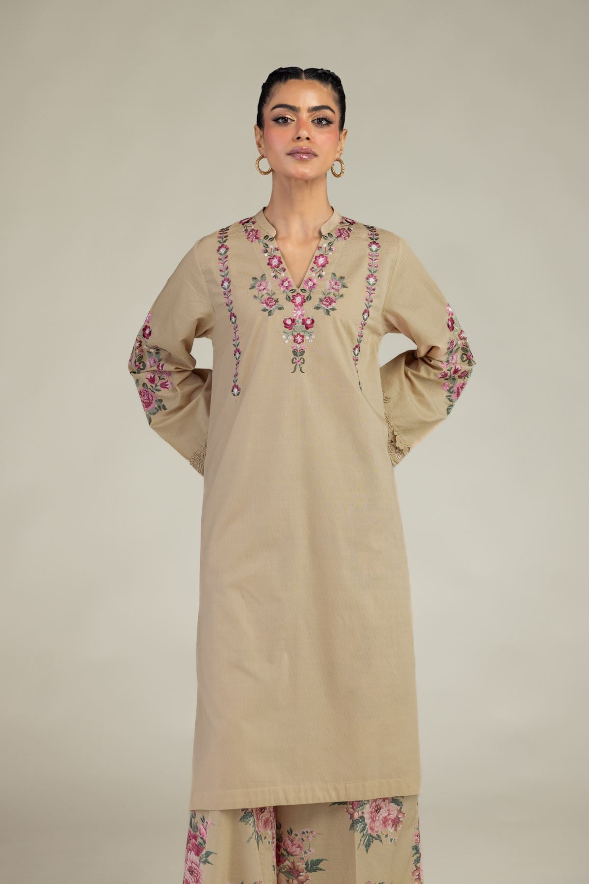 Embroidered Cotton Dobby Floral Longline Kurta - 25-10-12E5-04TB-VG
