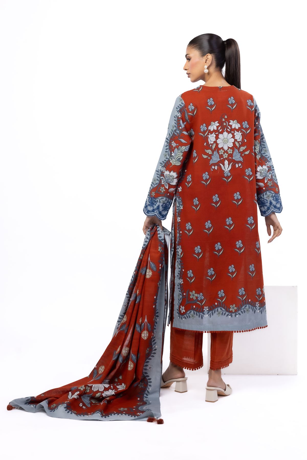 Embroidered Khaddar Tailored 3 Piece - KRN04BST-VG