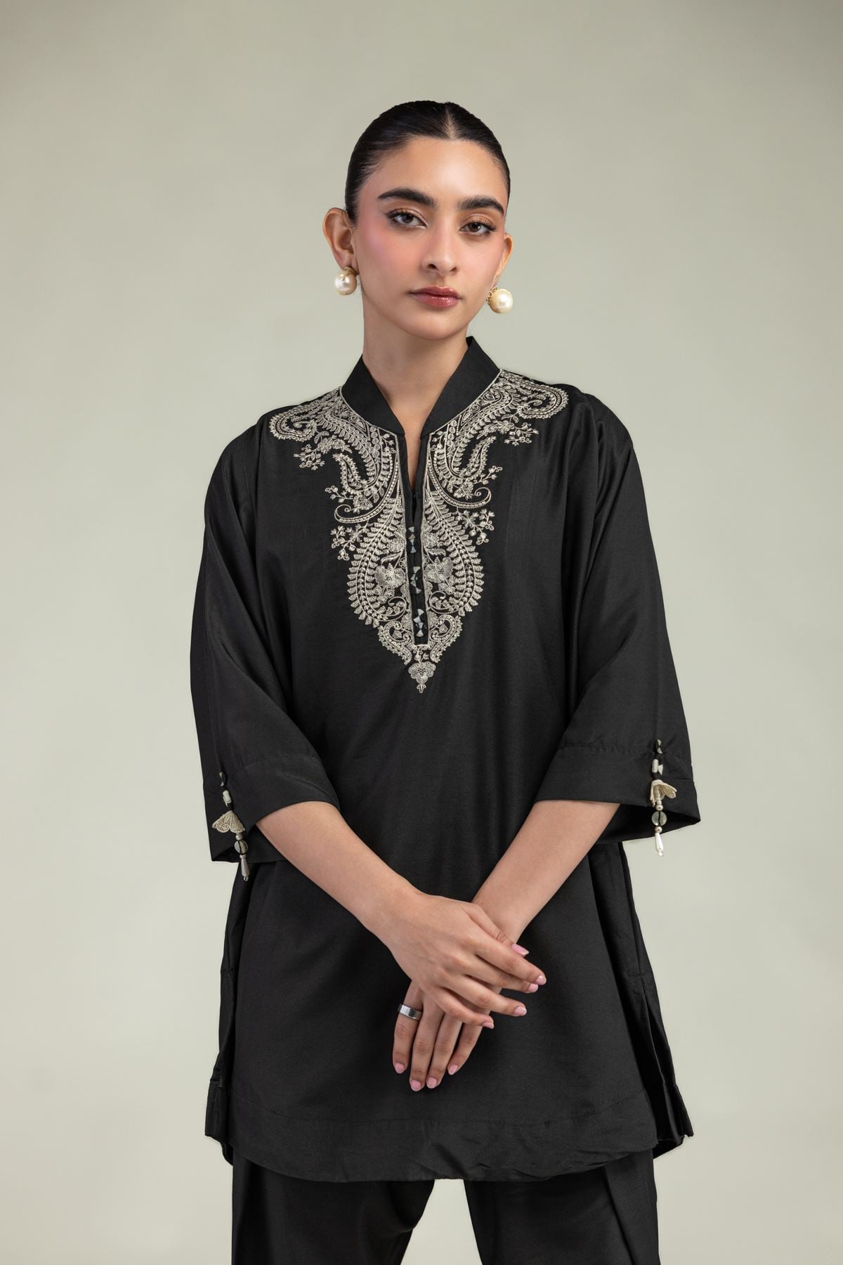 Embroidered Arabic Lawn Black Lawn Kurta - 2-26-201-A-C-VG