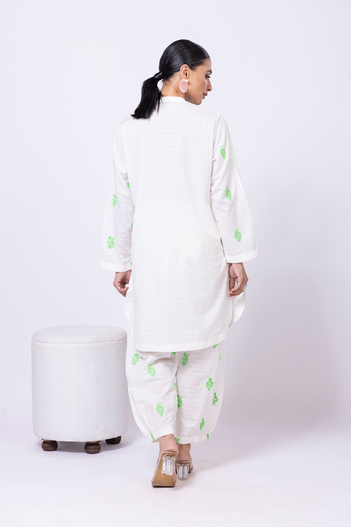 Embroidered Broshia Kurta - 25-09-10E1-09TB-VG