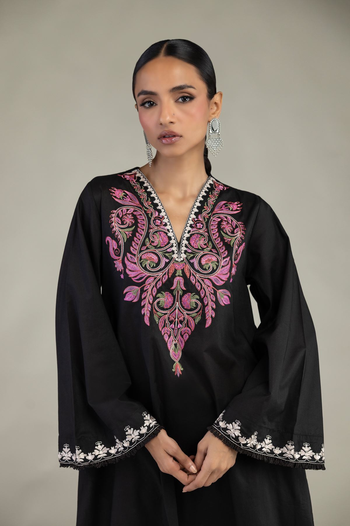 Embroidered Cambric Black Longline Kurta - 1-26-226-A-I1-VG