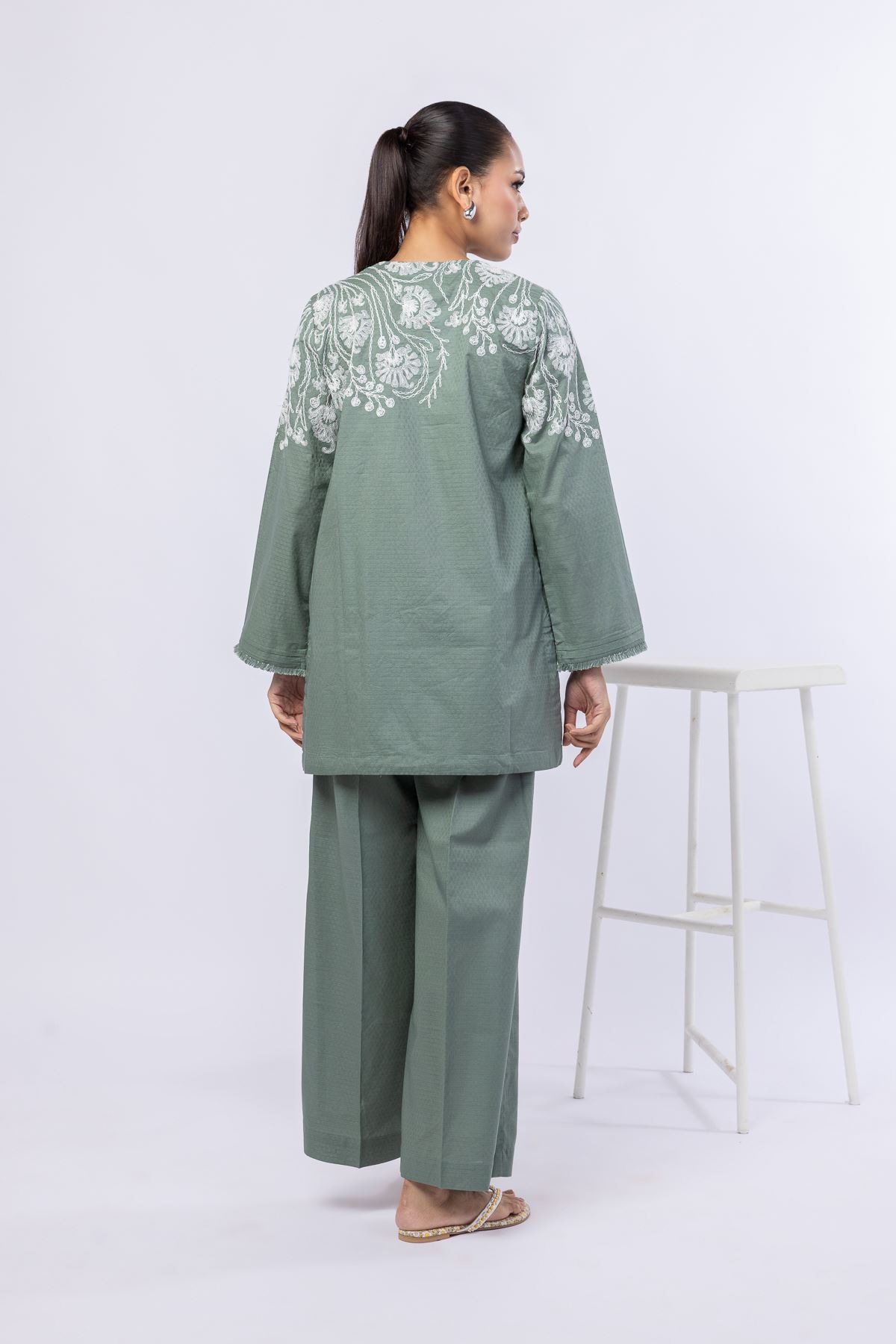 Embroidered Cotton Dobby Kurta - 25-09-11E7-05TB-VG