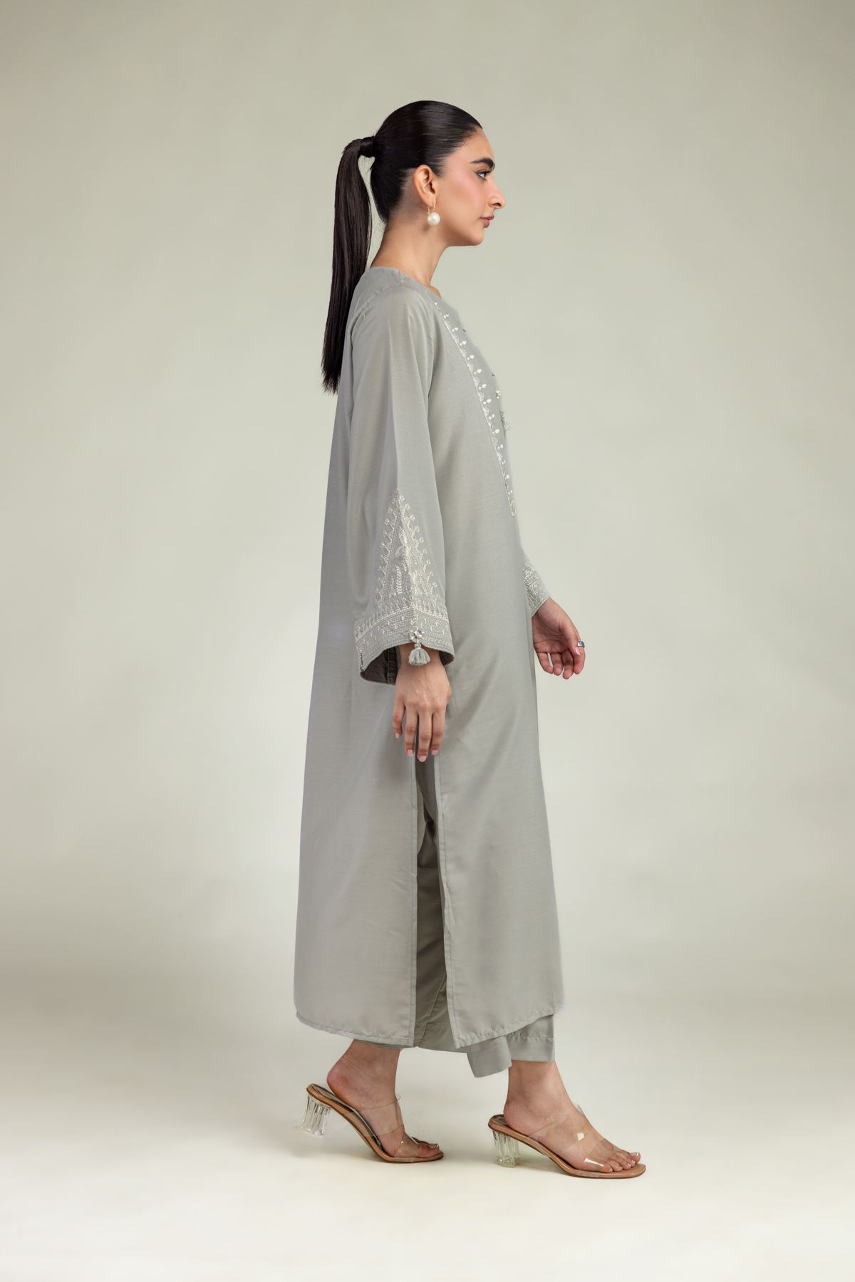 Embroidered Arabic Lawn Gray Lawn Pants - 8-26-210-A-C1-VG
