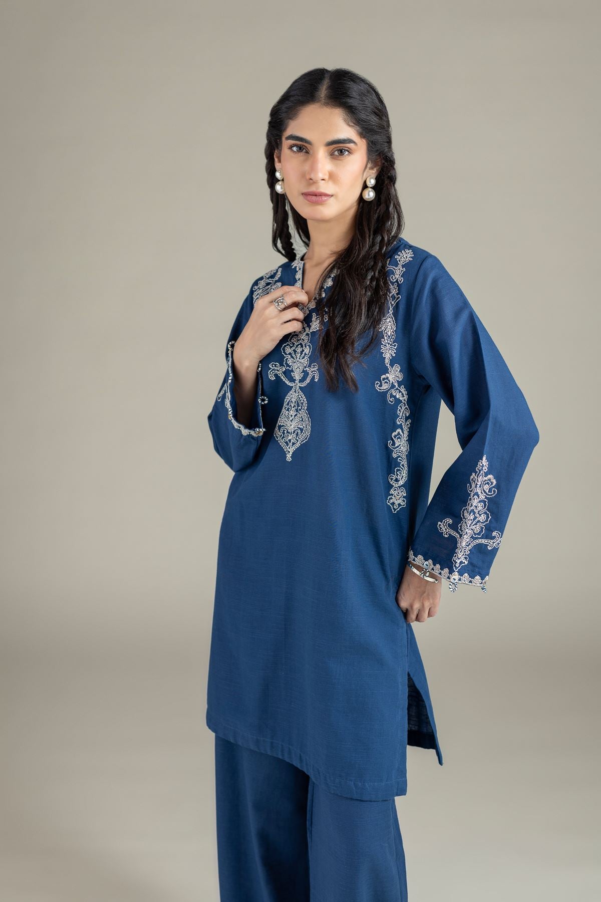 Embroidered Khaddar Kurta - 25-04E48-01TB-VG