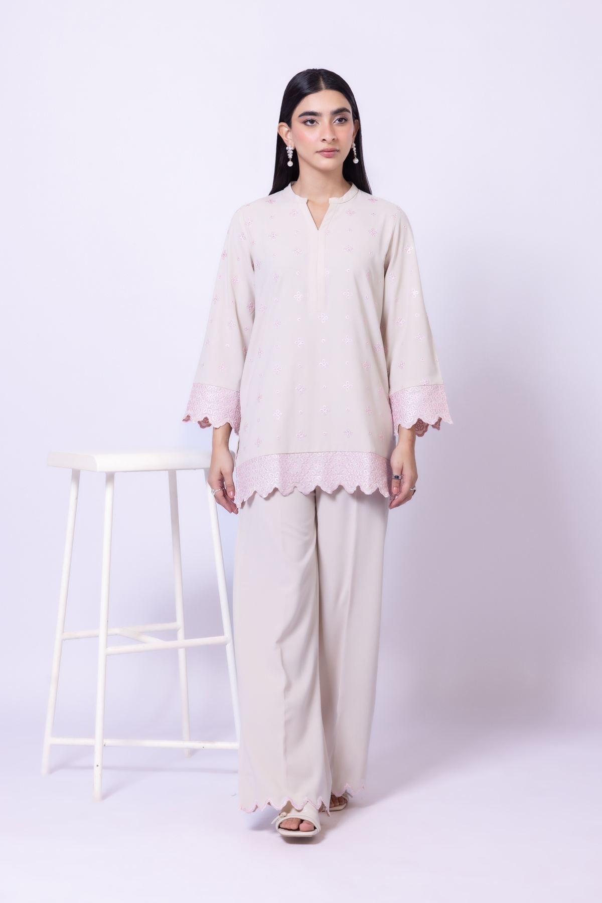Embroidered Georgette Pants - 25-10-11E8-09TA-VG