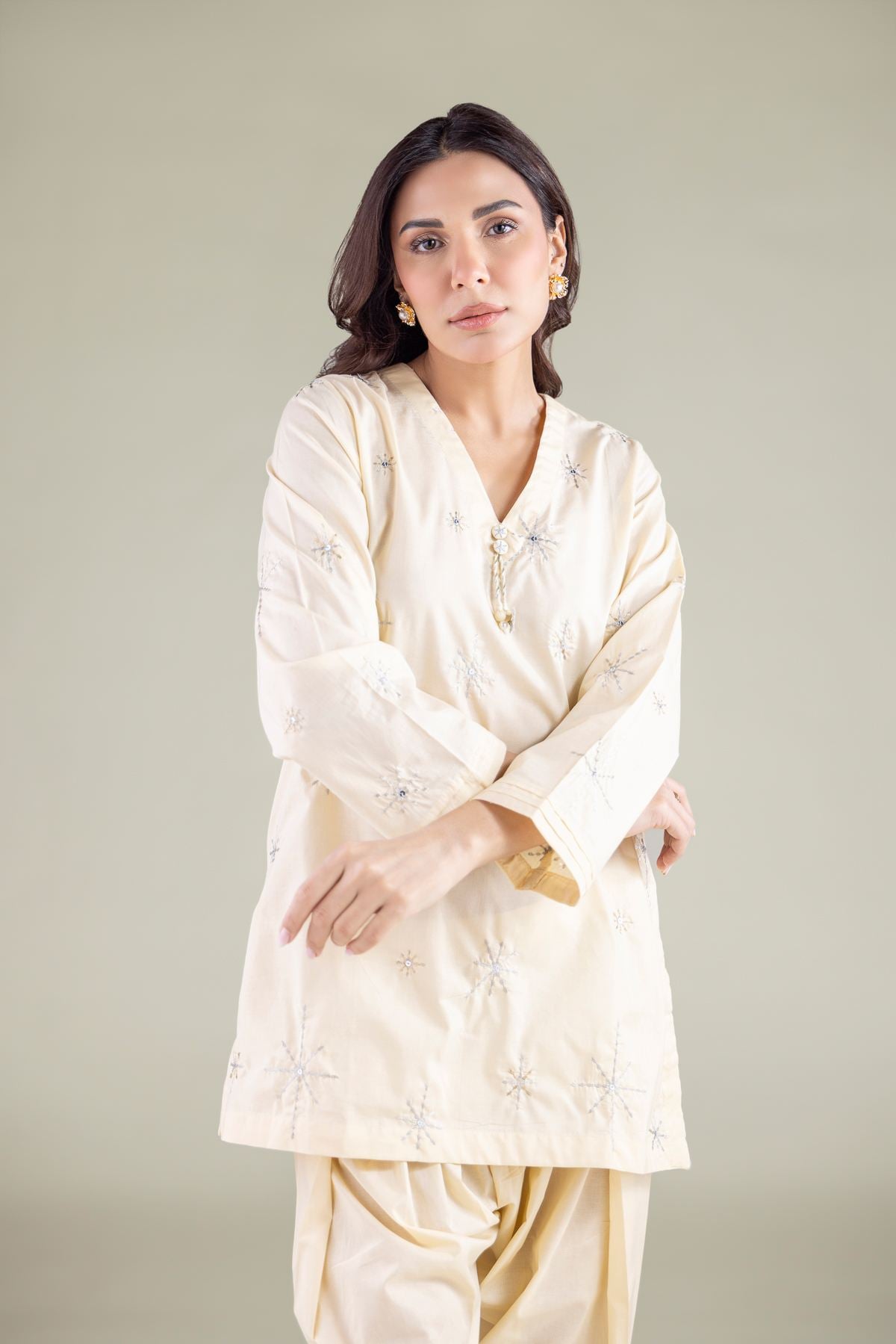 Embroidered Cambric Kurta - 1-26-127-A-E-VG