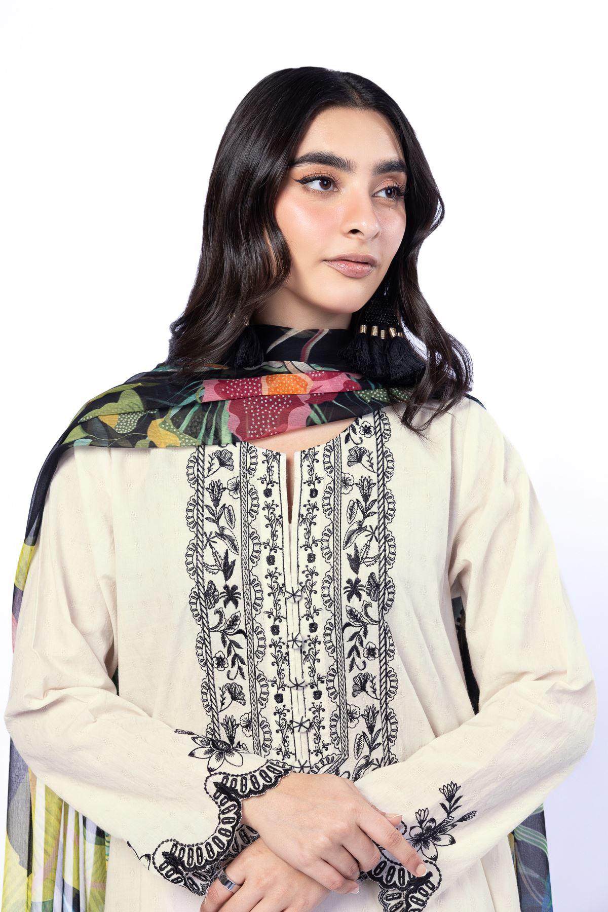 Embroidered Cotton Dobby Tailored 3 Piece - T-A22-26-106FF-VG
