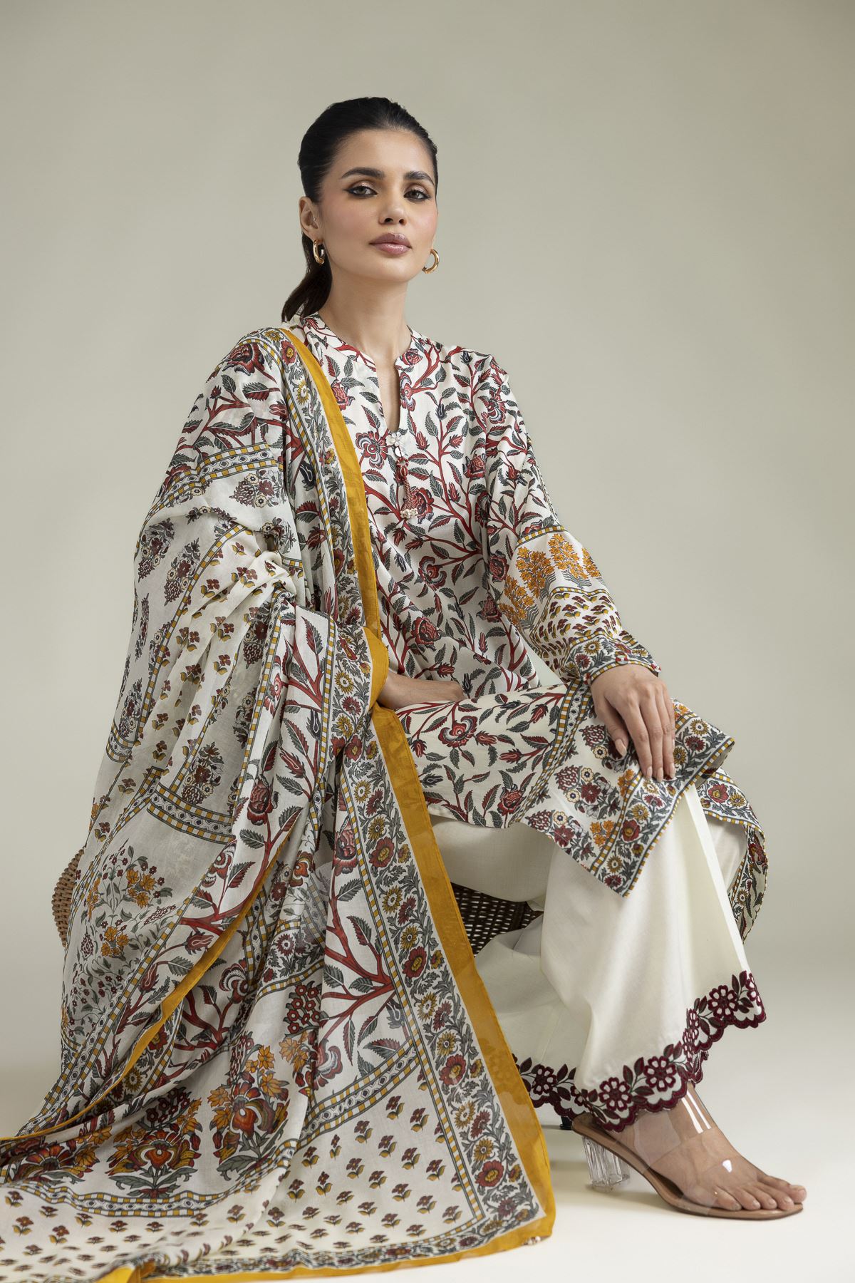 Embroidered Lawn Fabrics 3 Piece - A22-26-214FH1-VG