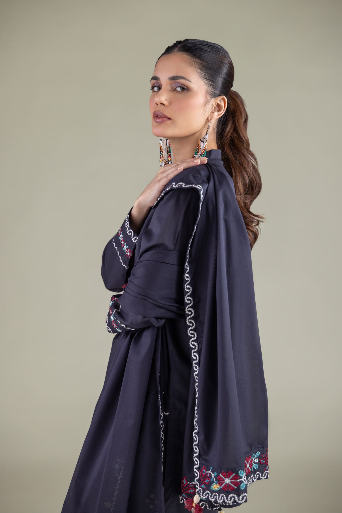 Embroidered Lawn Geometric Draped Dupatta - 25-10-12E11-10TA-VG