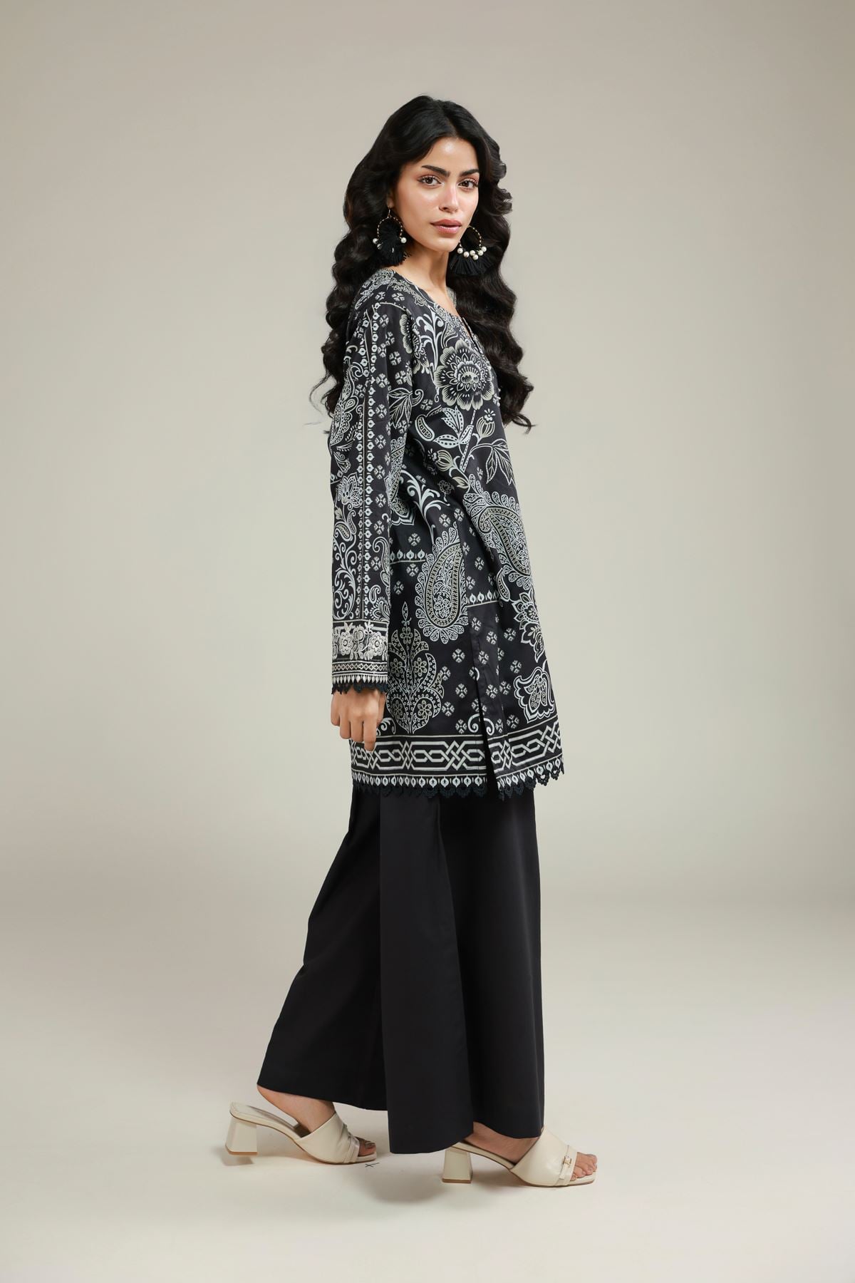 Embroidered Lawn Lawn Tailored Set - 12-26-115-F-E-VG