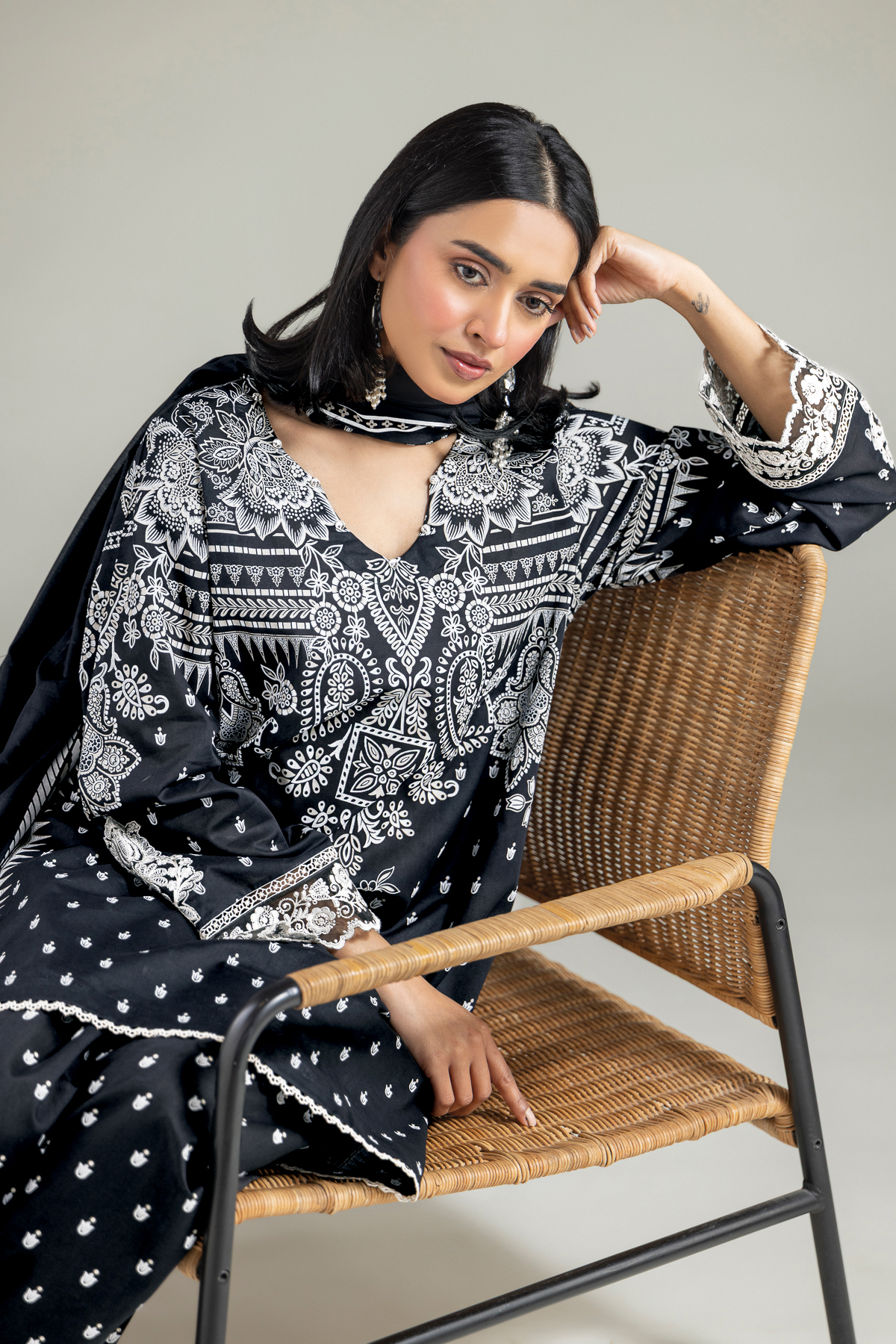 Embroidered Lawn Tailored Lawn Set - T-A113-26-105EC2-VG