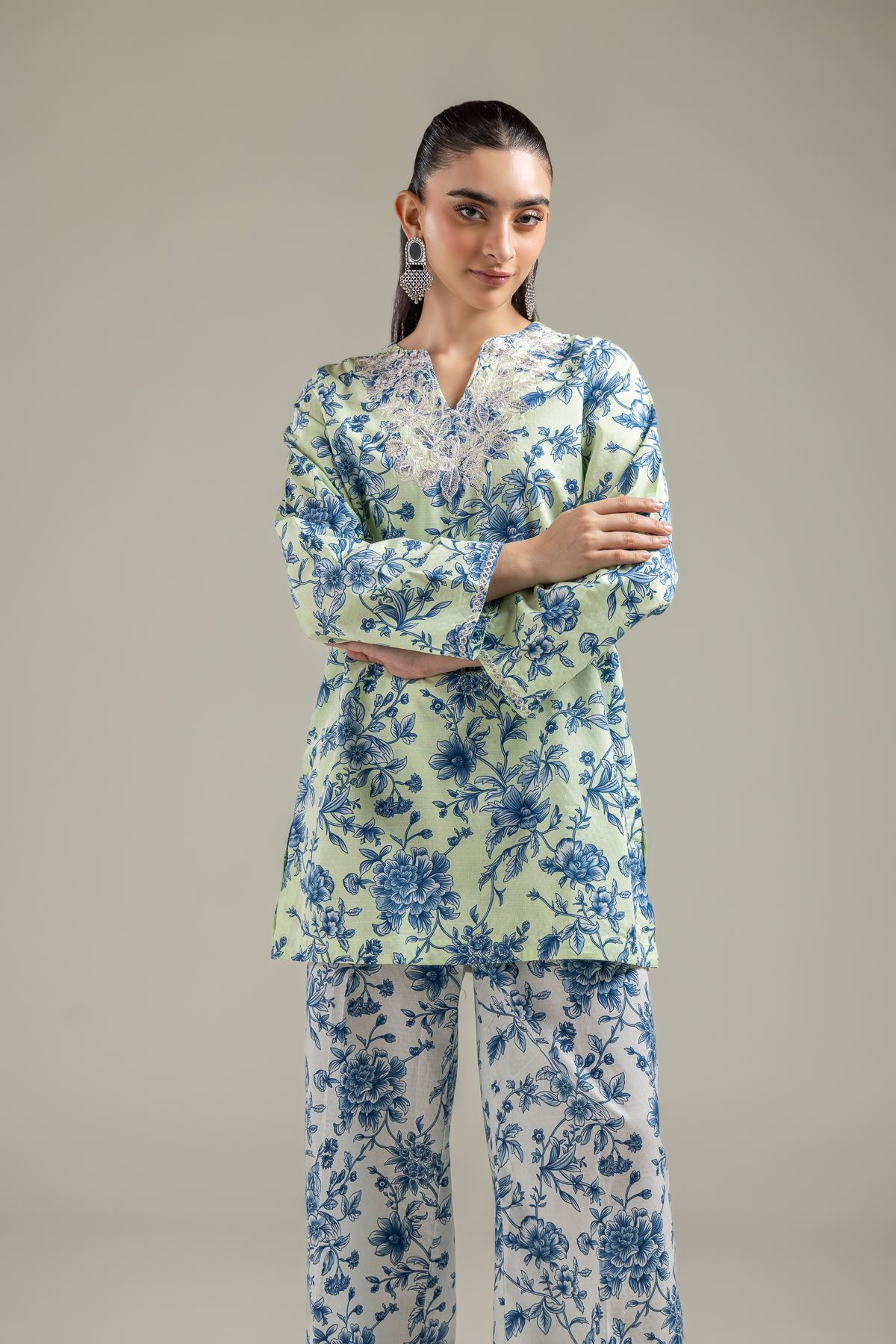 Embroidered Cotton Dobby Short Cotton Kurta - T-A22-26-122FI1-VG