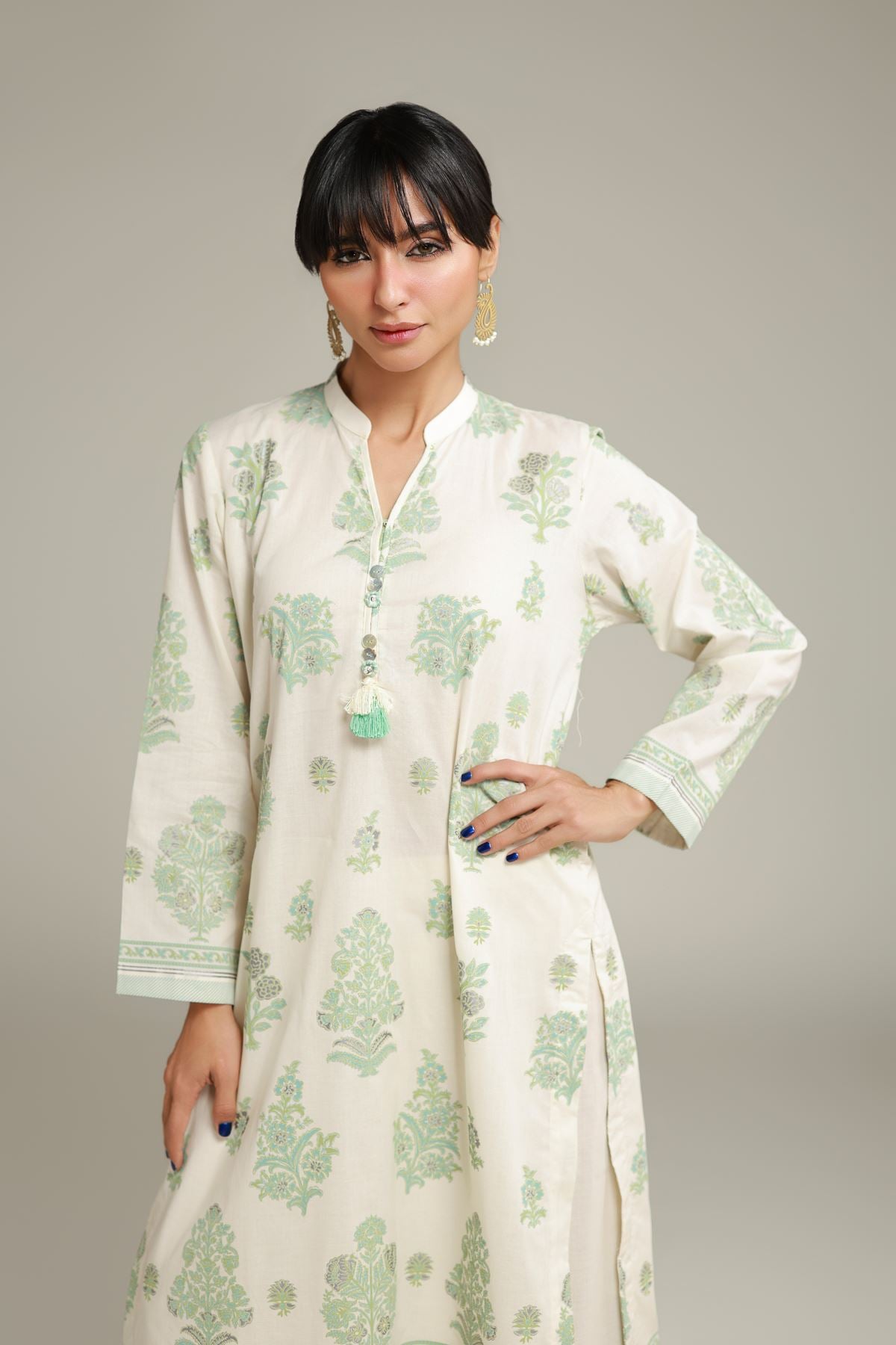 Printed Cambric Floral Tassel Kurta - T-A22-26-118FE2-VG
