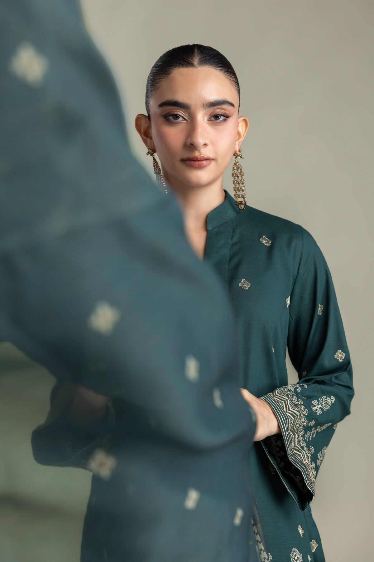 Embroidered Mesuri Green Mesuri Dupatta - 2-26-202-A-D-VG