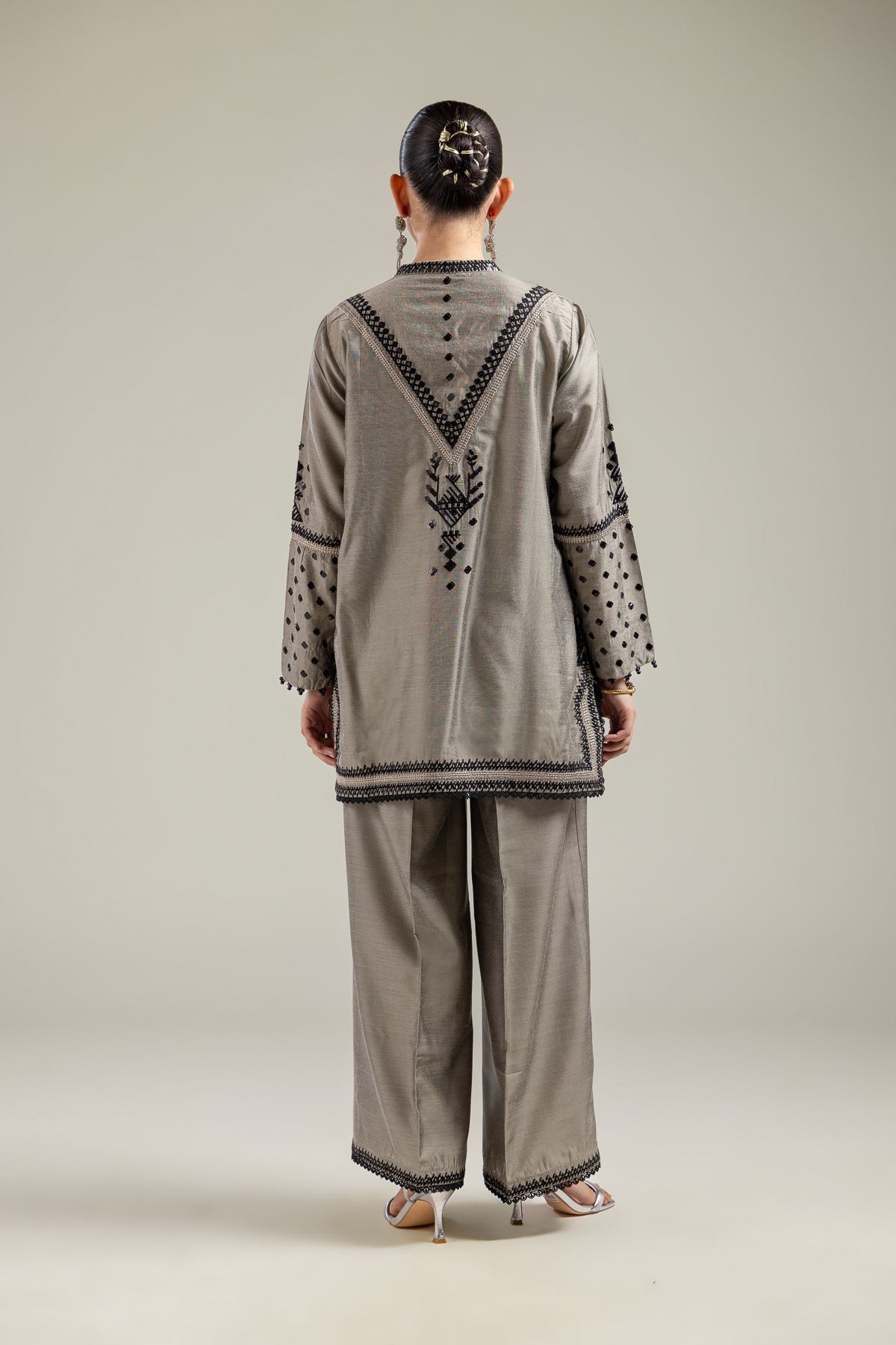 Raw Silk Gray Silk Kurta - 1-26-142-A-F-VG