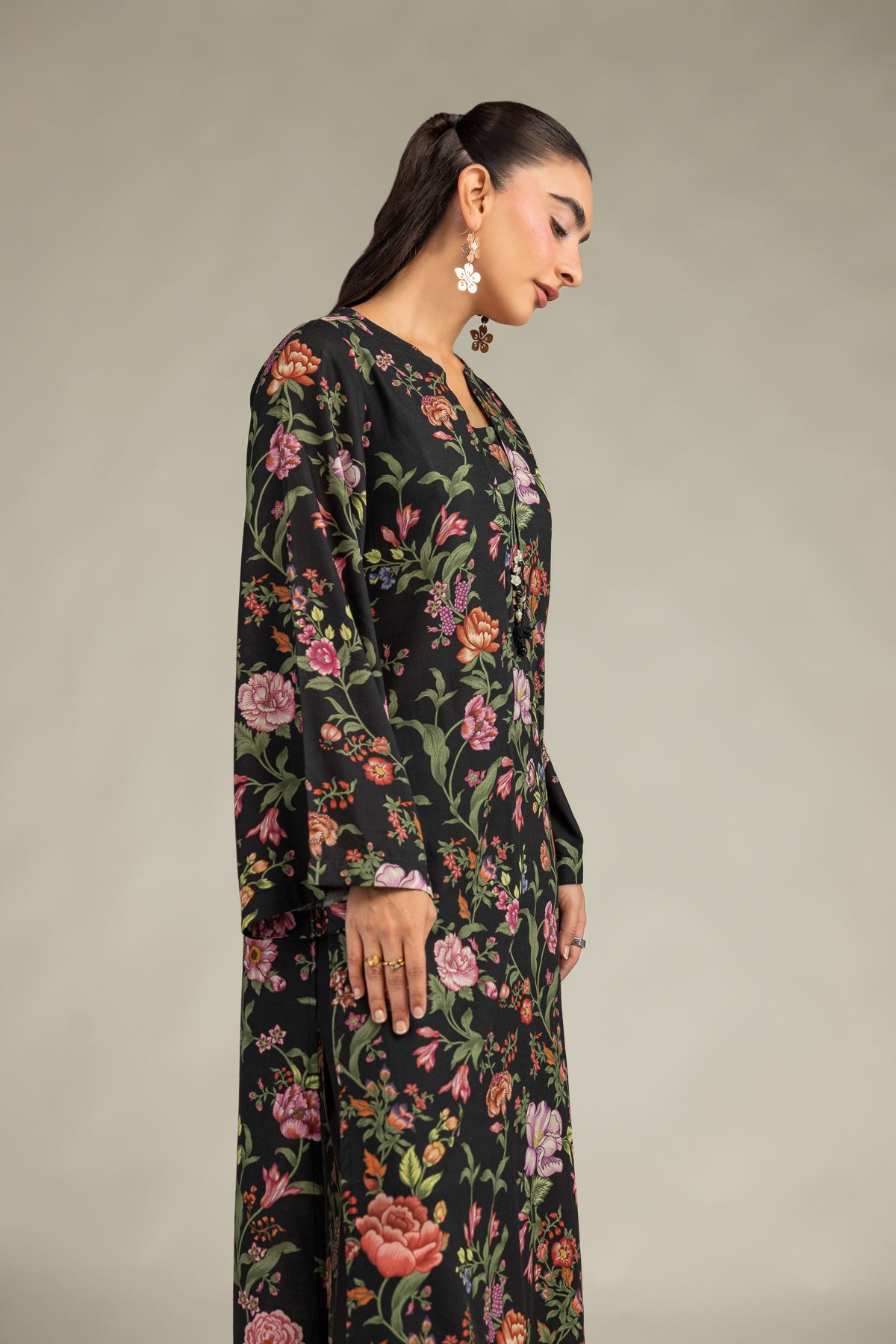 Printed Raw Silk Black Floral Kurta - 8-26-303-A-C1-VG