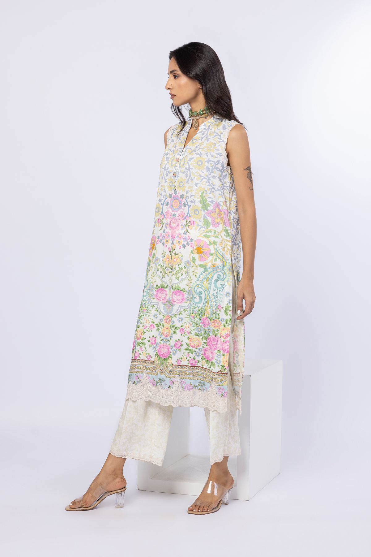 Embroidered Crosshatch Raw Silk Pants - 25-09-9S3-02TA-VG