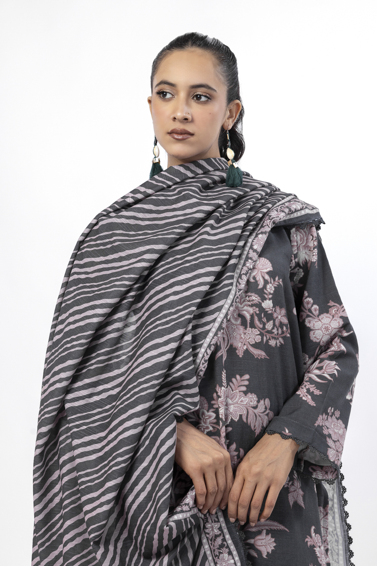 Embroidered Light Khaddar Tailored 3 Piece - LKW39AST-VG