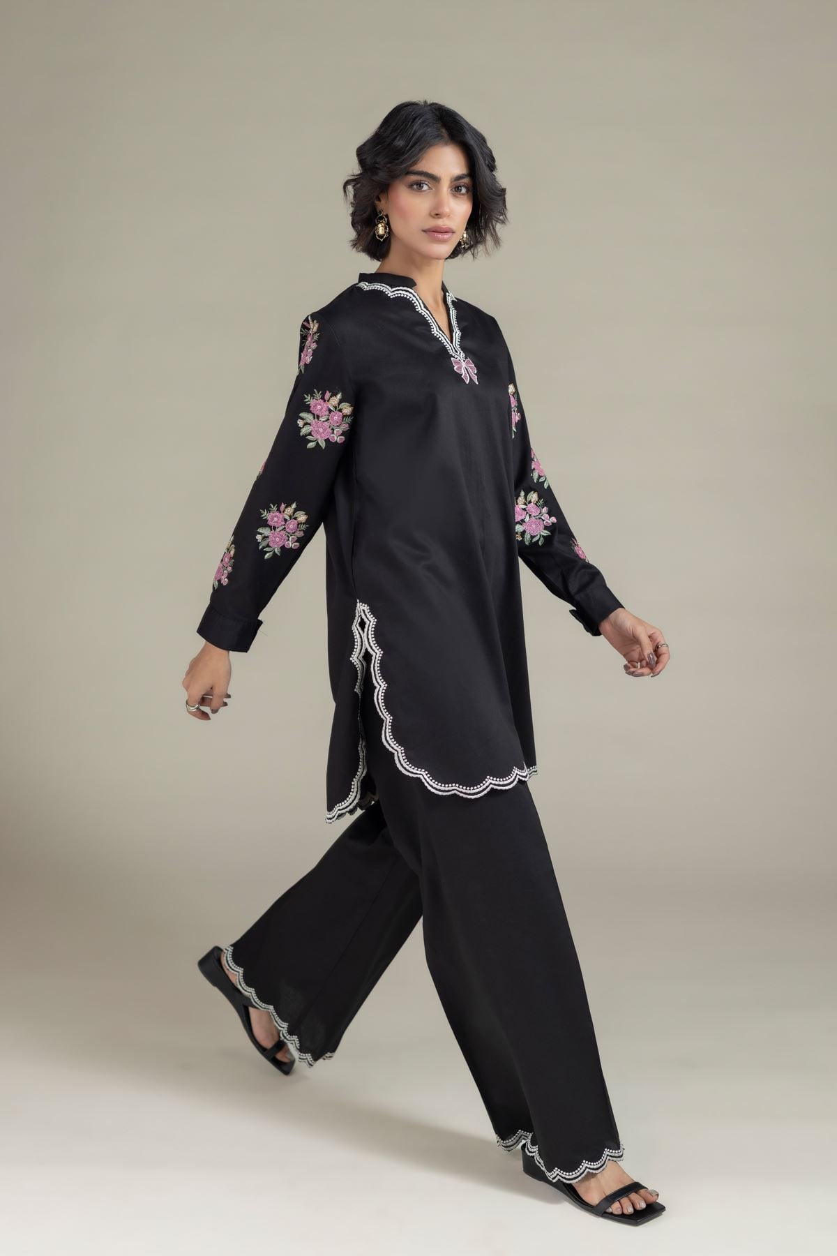 Embroidered Textured Cotton Pants - 25-06-6E8-01TB-VG