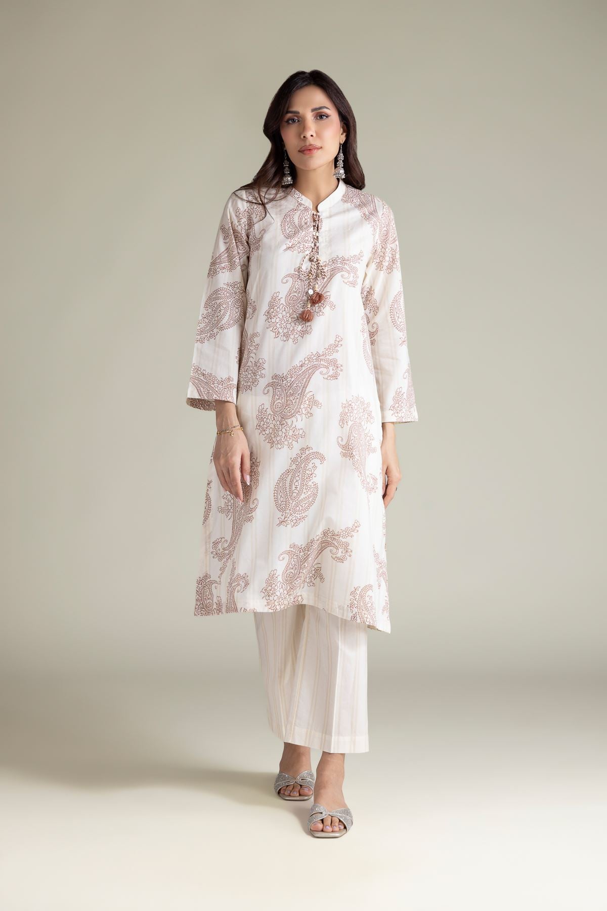 Embroidered Cambric Paisley Cambric Kurta - 1-26-139-A-D-VG