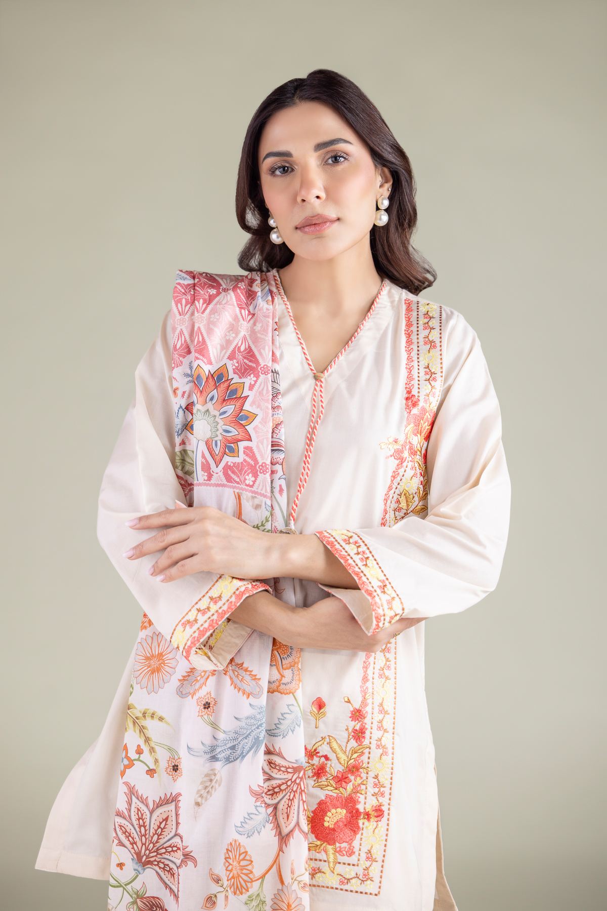 Embroidered Lawn Floral Lawn Dupatta - 26-01-3E7-04SA-VG