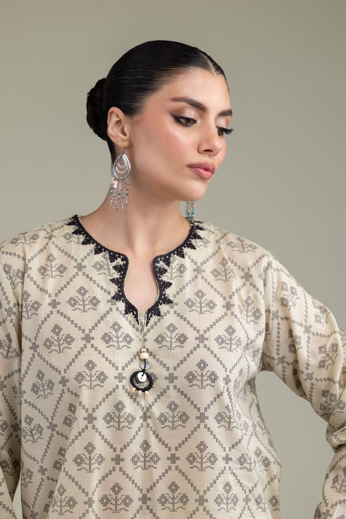 Embroidered Lawn Long Lawn Kurta - T-A33-26-206FG2-VG
