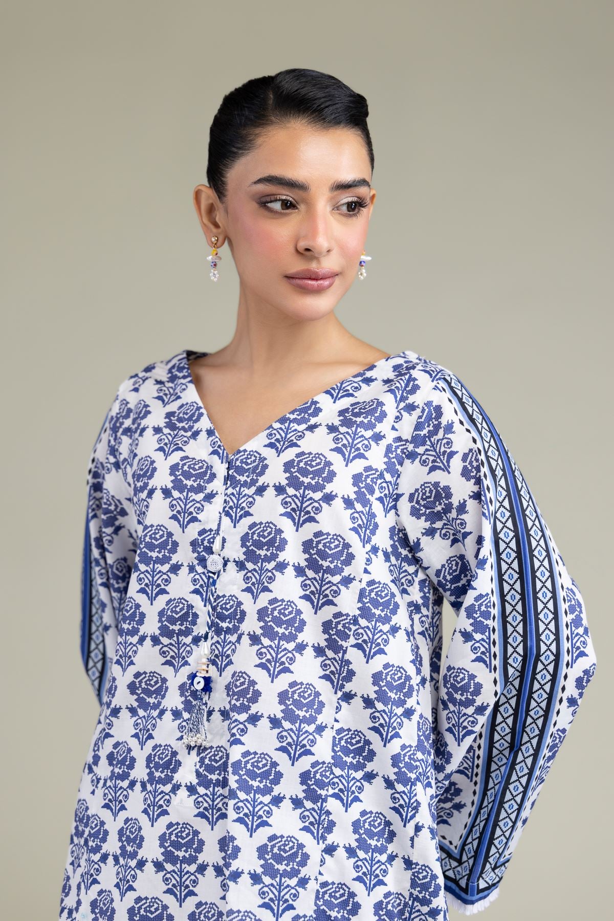 Printed Cambric Short Floral Kurta - T-A11-26-107FE1-VG