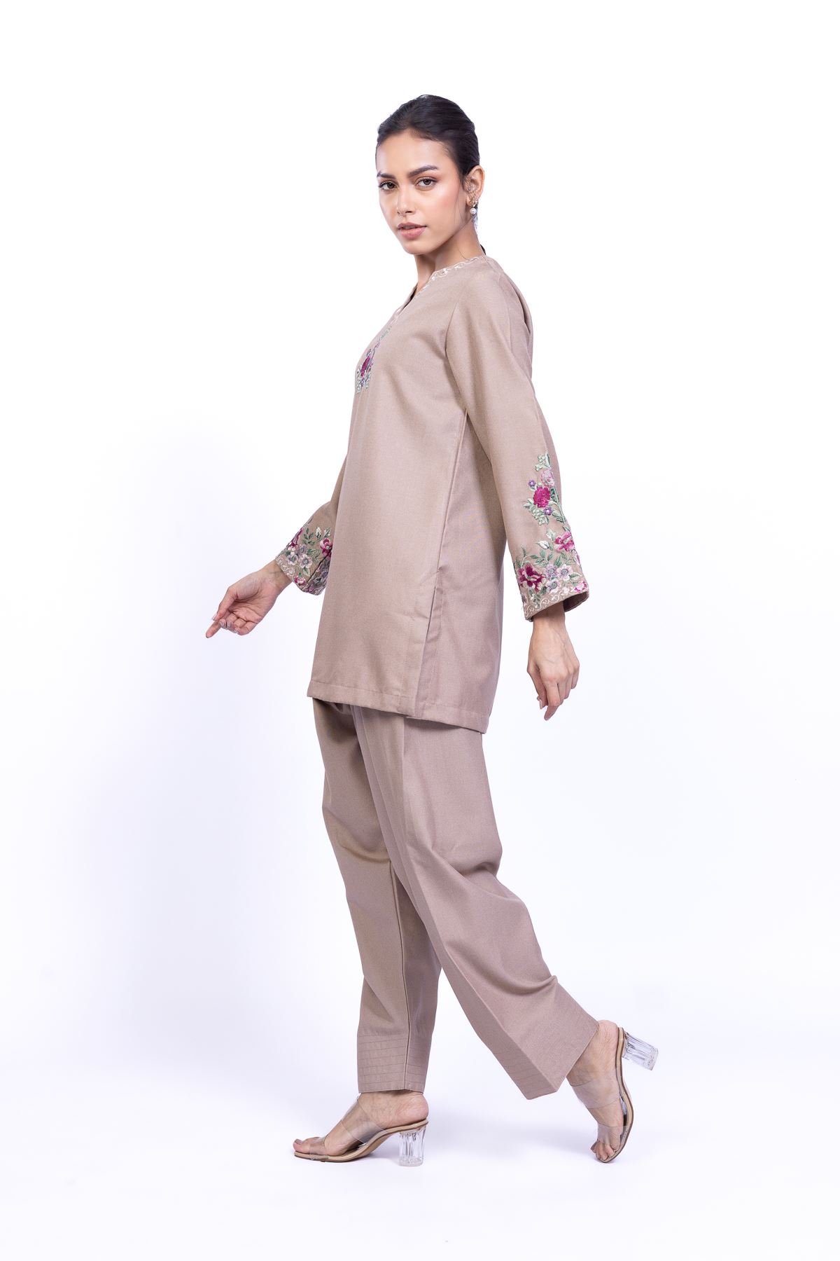 Embroidered Heavy Blended Viscose Kurta - 25-09-11E2-08TA-VG
