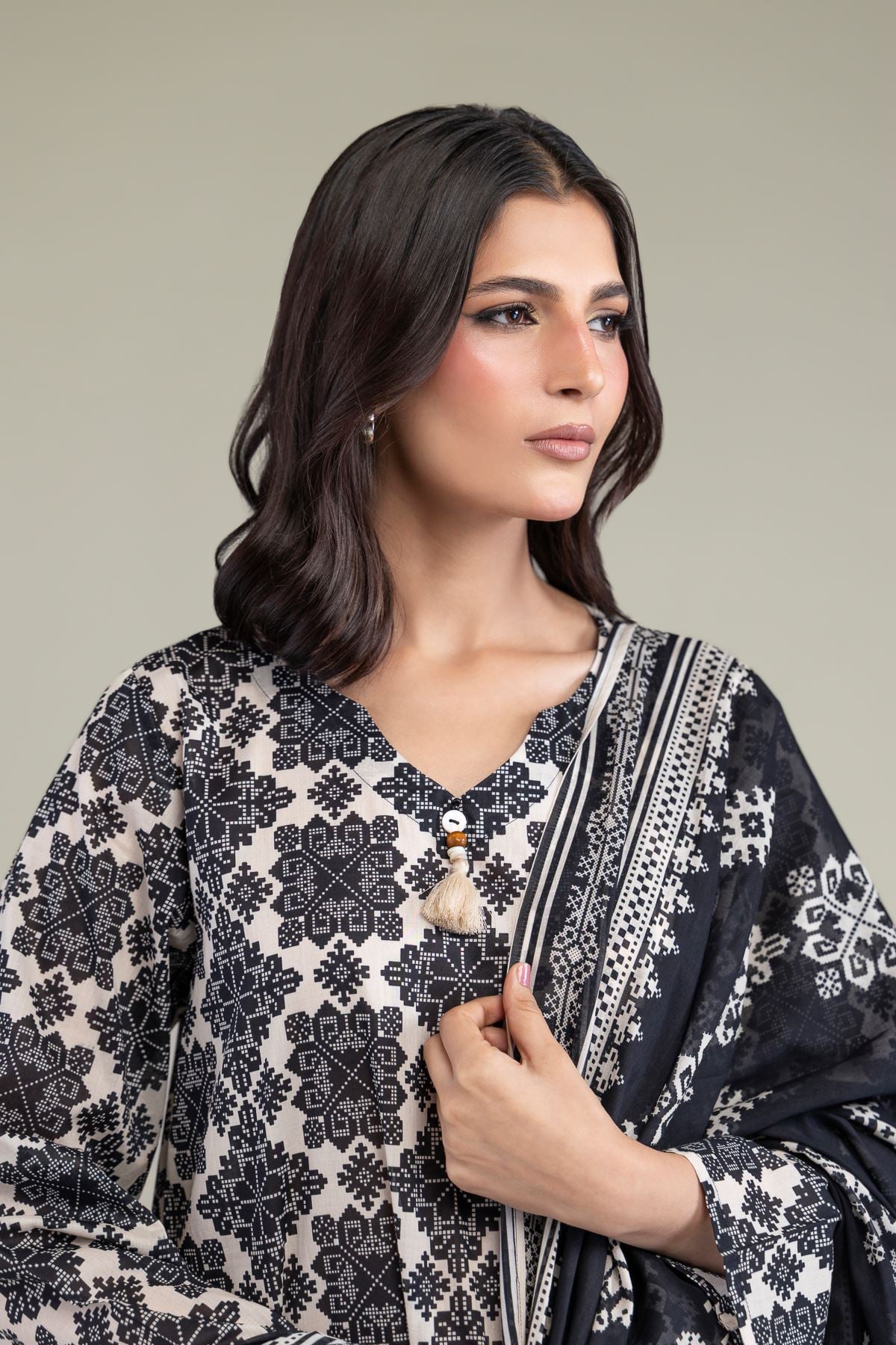 Printed Lawn 3-Piece Tailored Lawn - 1-26-250-B-H1-VG