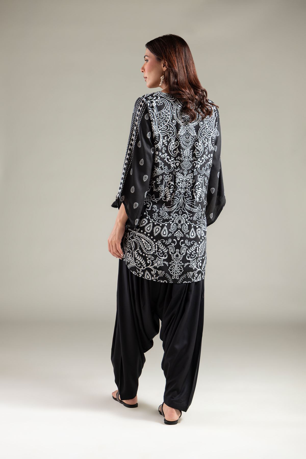 Printed Viscose Paisley V-Neck Kurta - 25-00-X2-08TB-VG