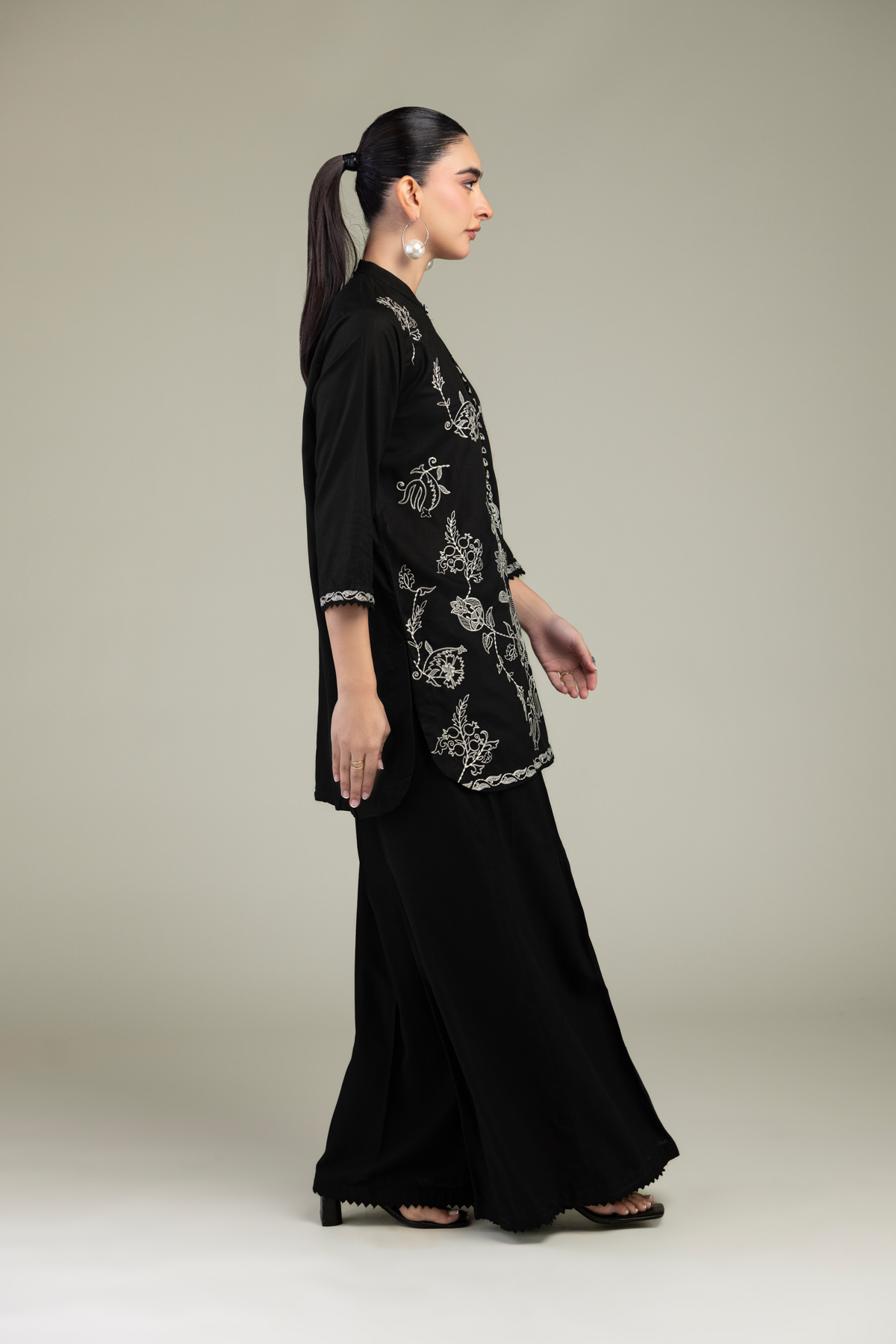 Embroidered Raw Silk Black Silk Pants - 1-26-102-A-F-VG