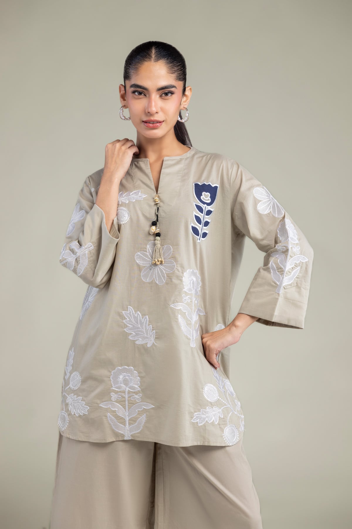Embroidered Cambric Floral Cambric Tunic - A22-26-214FH1-VG