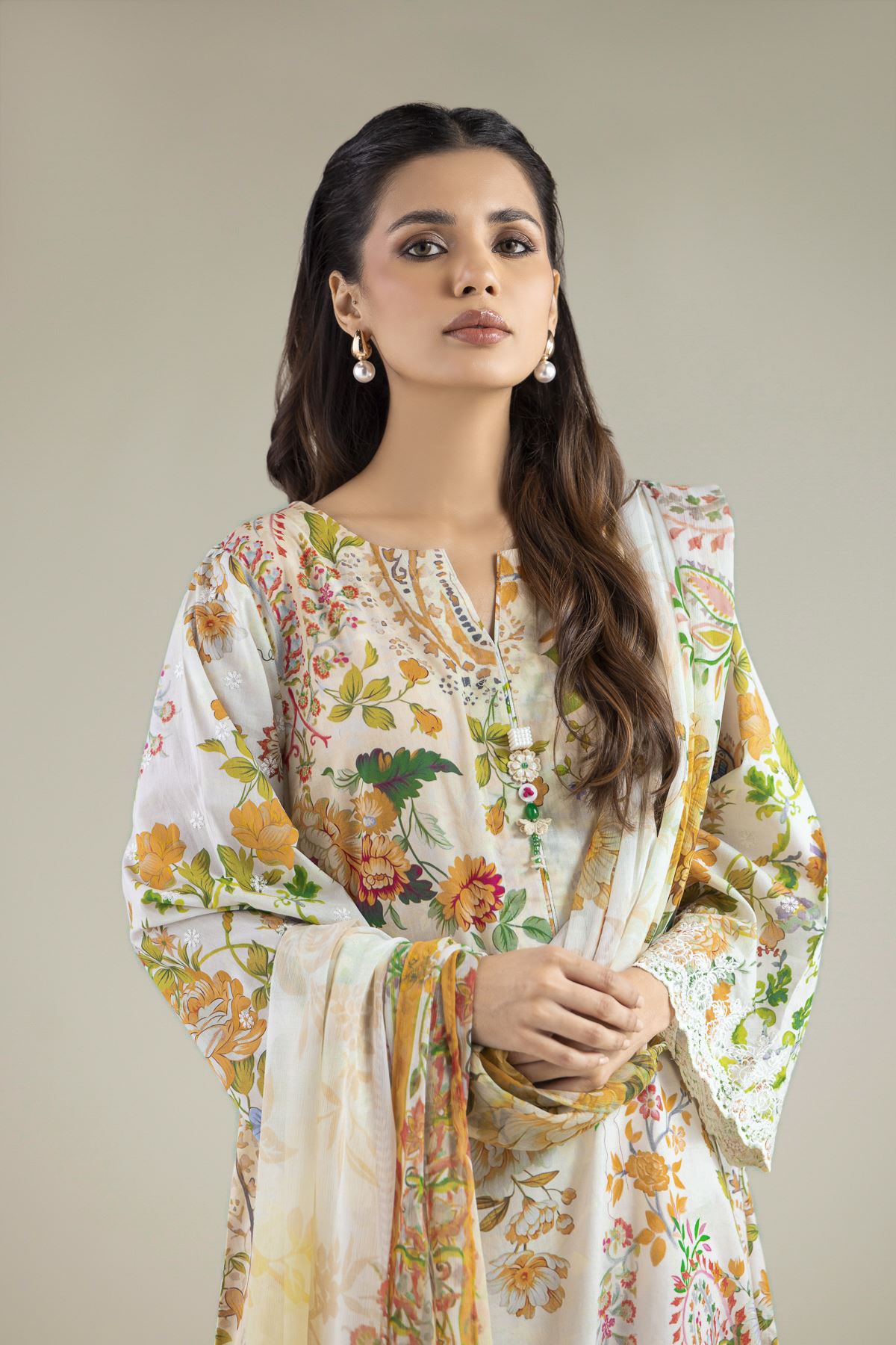 Embroidered Lawn Fabrics 3 Piece - A33-26-202FC1-E-VG