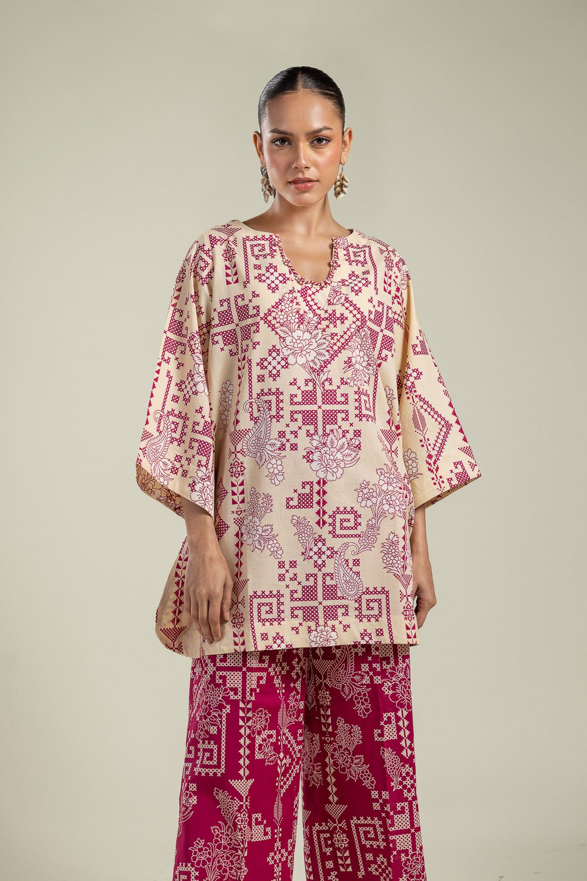 Printed Cambric Round V-Neck Kurta - 26-01-2E1-02TA-VG