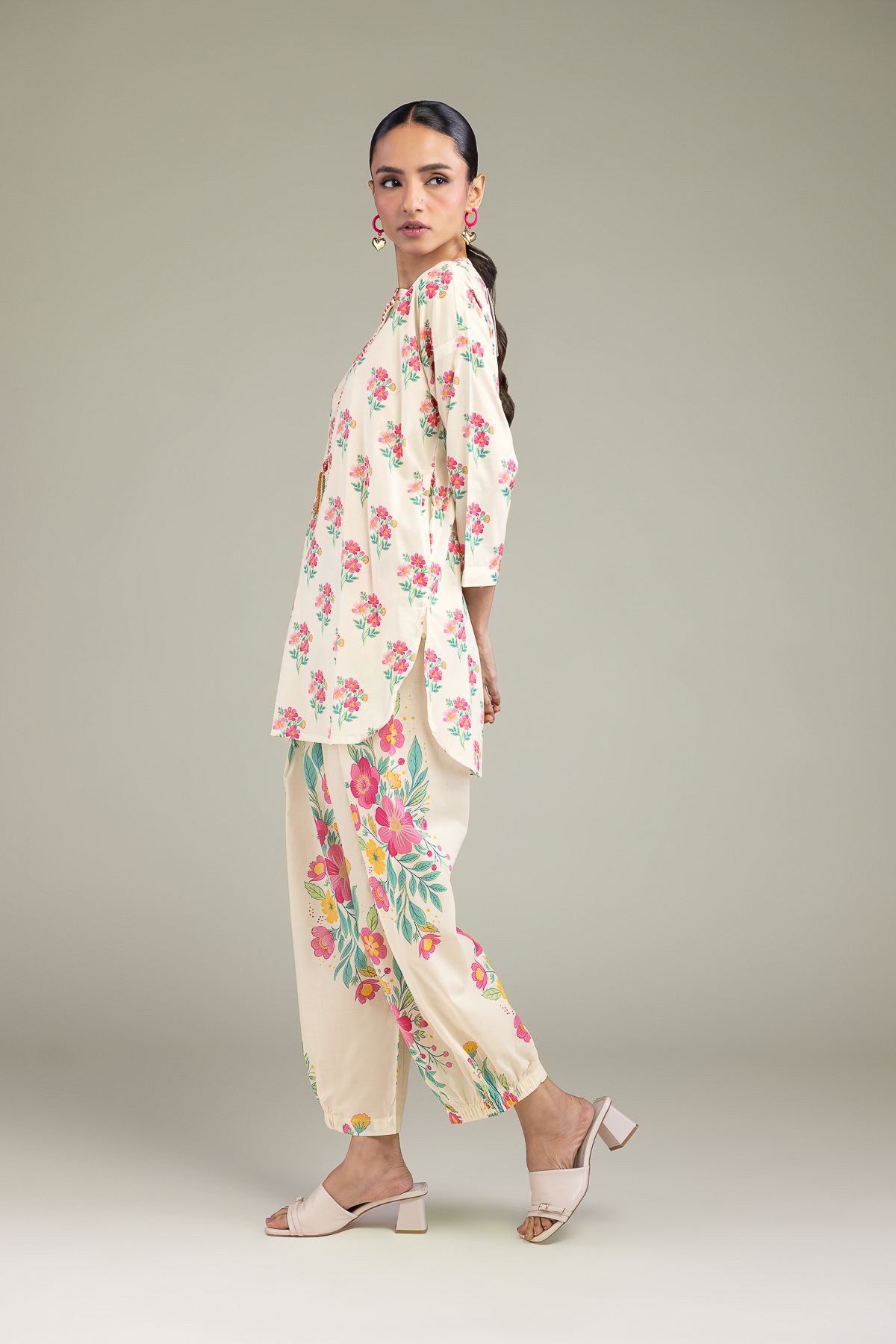 Printed Cambric Floral Cambric Shalwar - 1-26-213-A-B1-VG