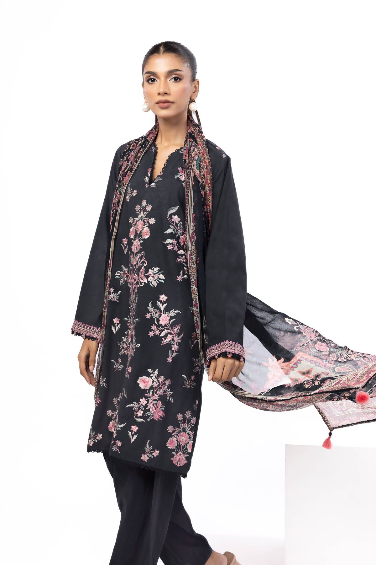 Embroidered Cambric Tailored 3 Piece - CA27AST-VG