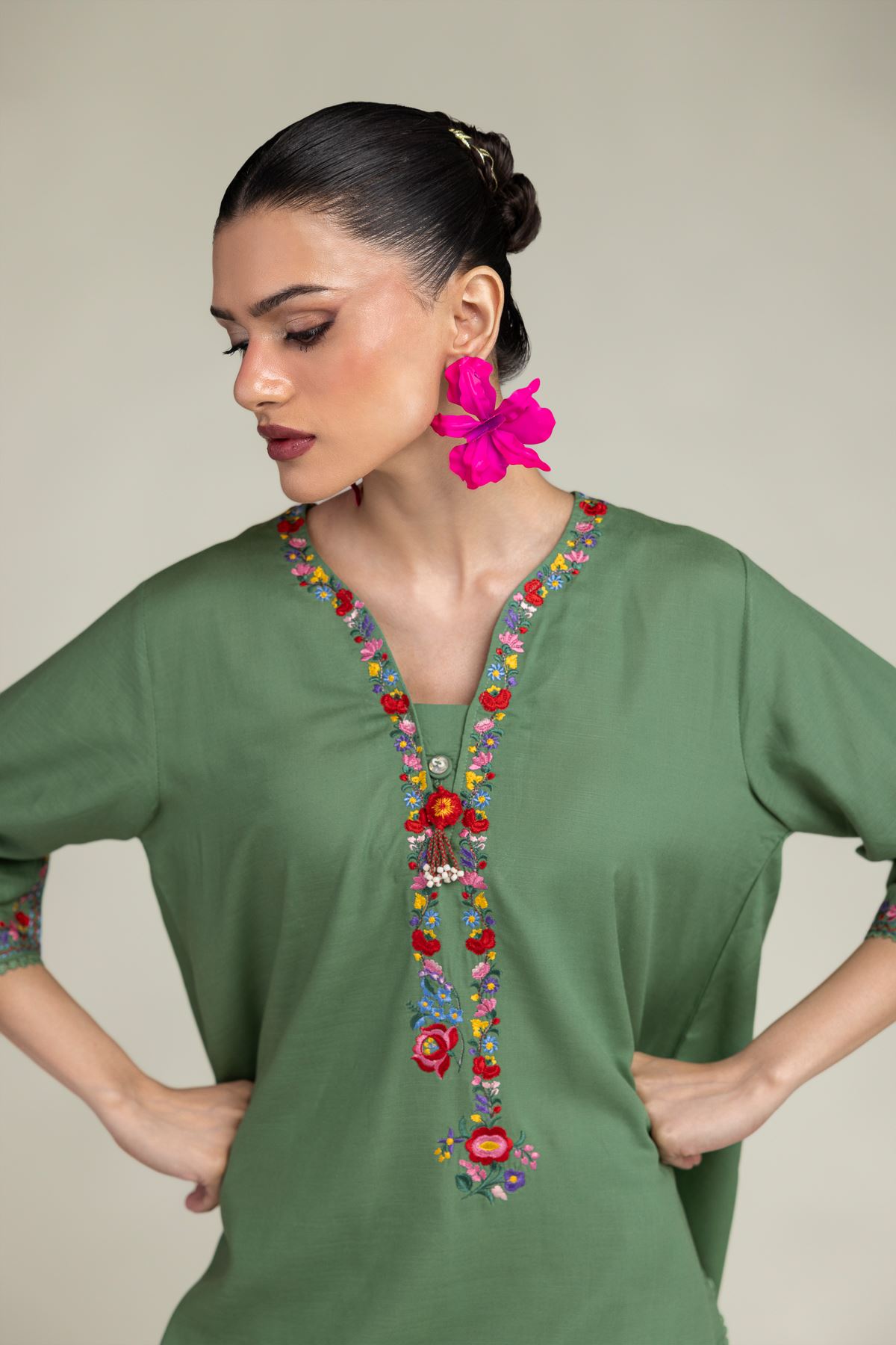 Embroidered Raw Silk Green Floral Kurta - T-A11-26-118FI2-VG