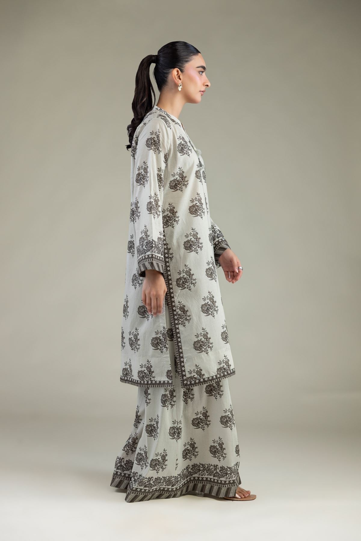Printed Cambric Floral Longline Kurta - T-A33-26-204FB1-VG