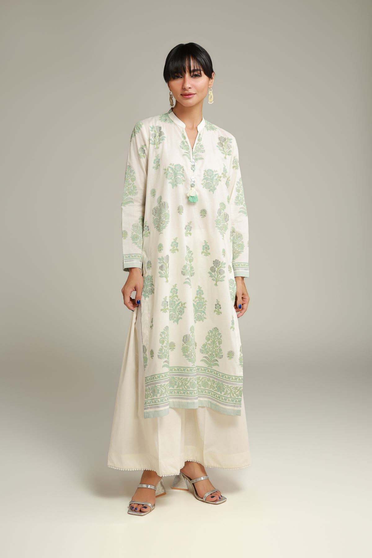 Printed Cambric Floral Tassel Kurta - T-A22-26-118FE2-VG
