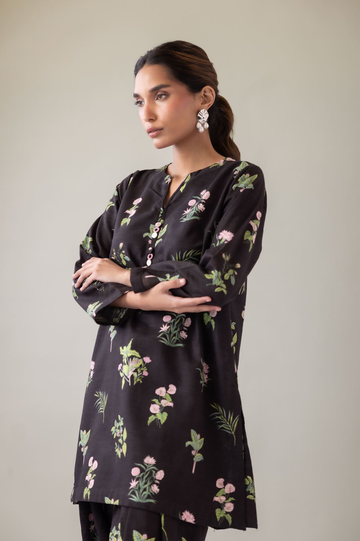 Printed Khaddar Kurta - 25-09-11E3-07TA-VG