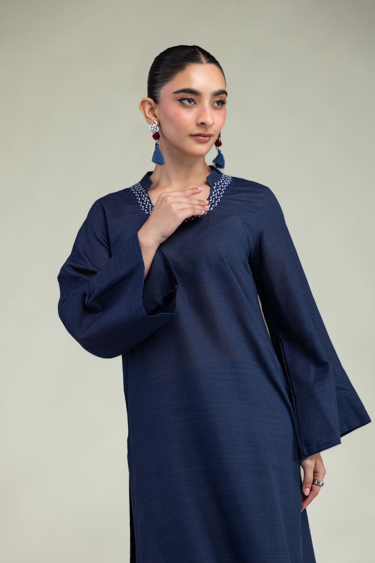 Dyed Textured Cotton Navy Round-Neck Kurta - 12-26-106-F-D-VG