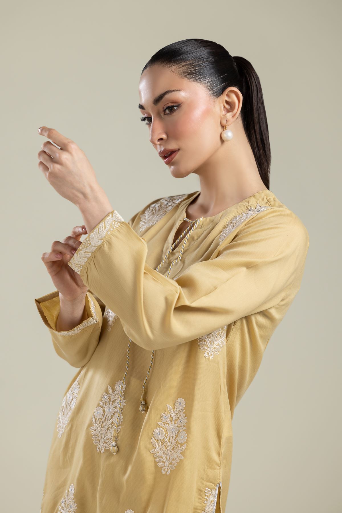 Embroidered Textured Weave Floral Embroidered Kurta - 1-26-106-A-D-VG