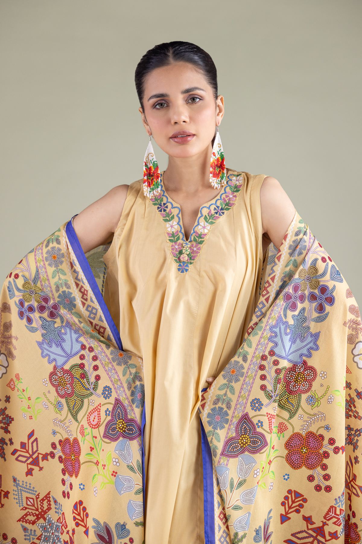 Embroidered Lawn Geometric Threadwork Dupatta - 1-26-115-C-E-VG