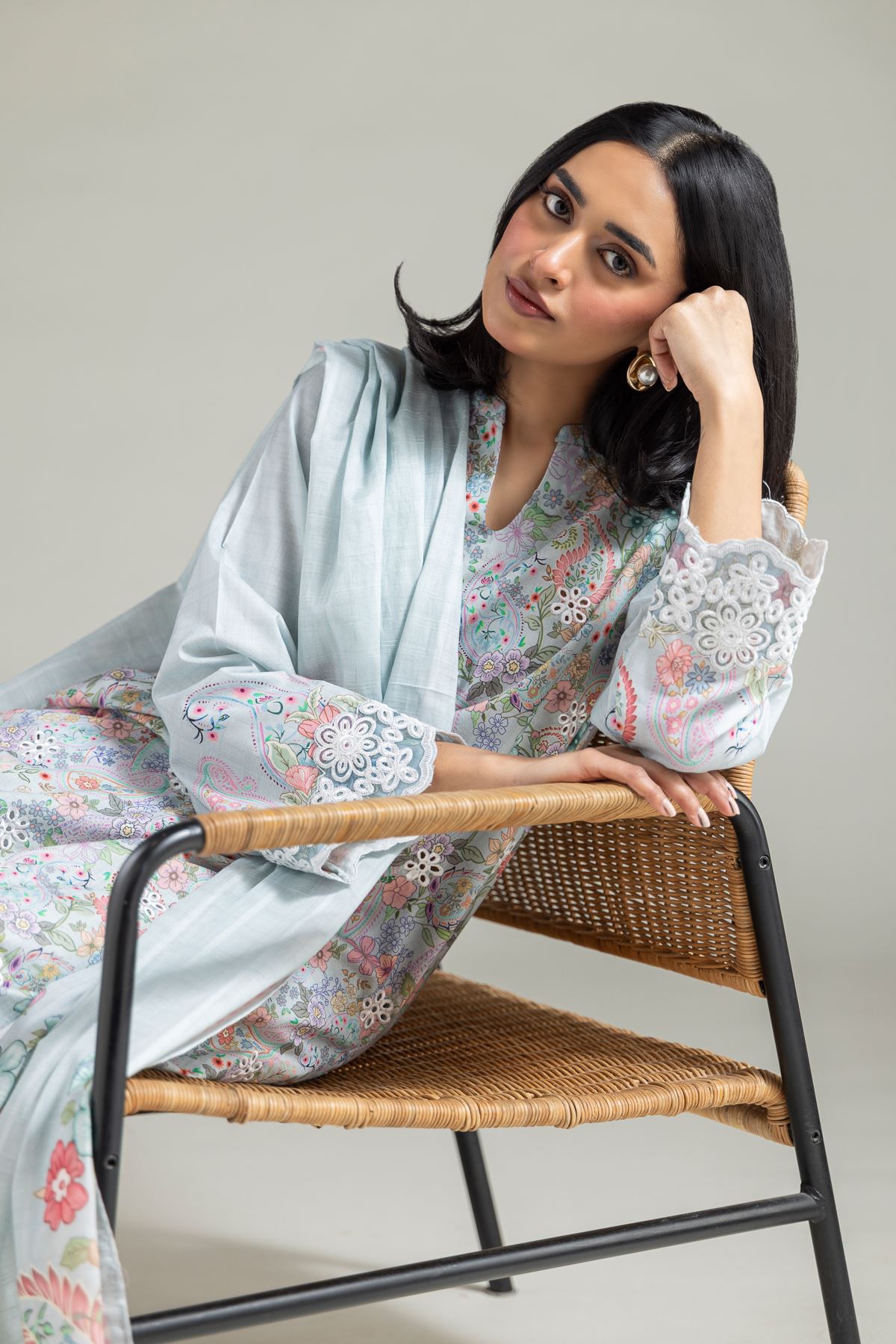 Embroidered Textured Lawn 3-Piece Tailored Lawn - 1-26-142-A-F-VG