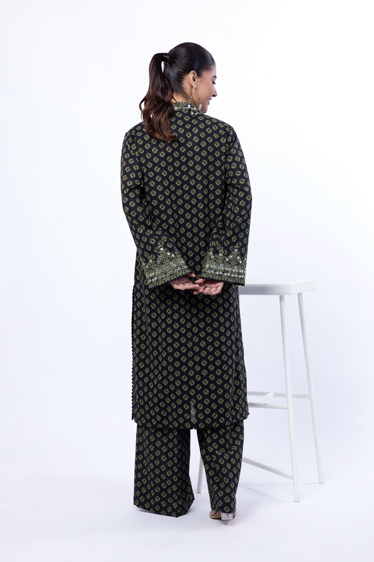 Embroidered Khaddar Fabrics 2 Piece | Top and Bottom - CHD13YA-VG
